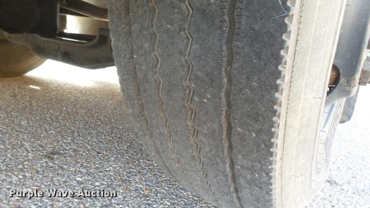 image for item DC1843 2000 Blue Bird TC2000 school bus