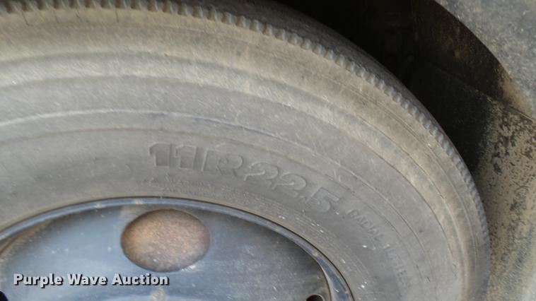 image for item DC1843 2000 Blue Bird TC2000 school bus