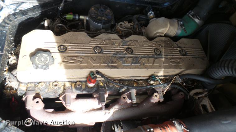 image for item DC1843 2000 Blue Bird TC2000 school bus