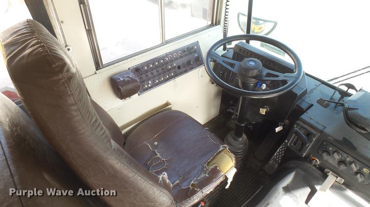 image for item DC1844 1998 Blue Bird TC2000 school bus