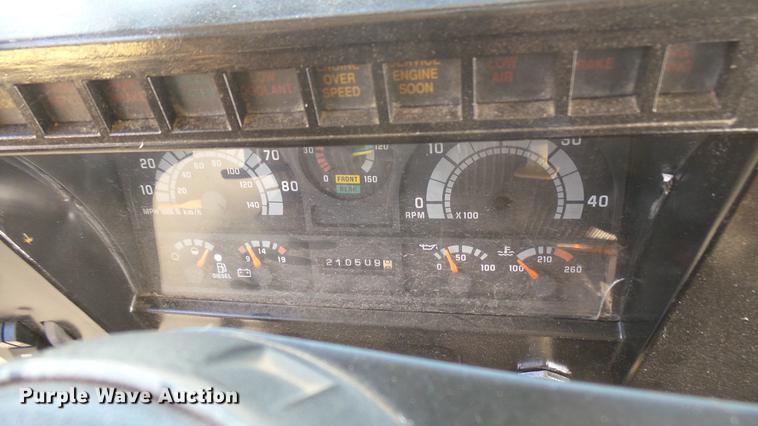 image for item DC1844 1998 Blue Bird TC2000 school bus