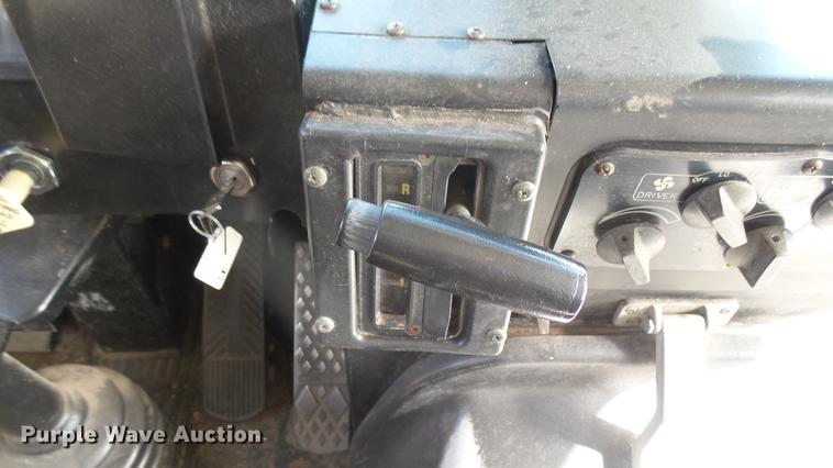 image for item DC1844 1998 Blue Bird TC2000 school bus