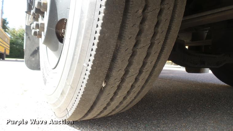 image for item DC1844 1998 Blue Bird TC2000 school bus