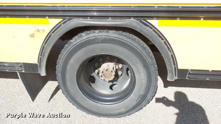 image for item DC1844 1998 Blue Bird TC2000 school bus