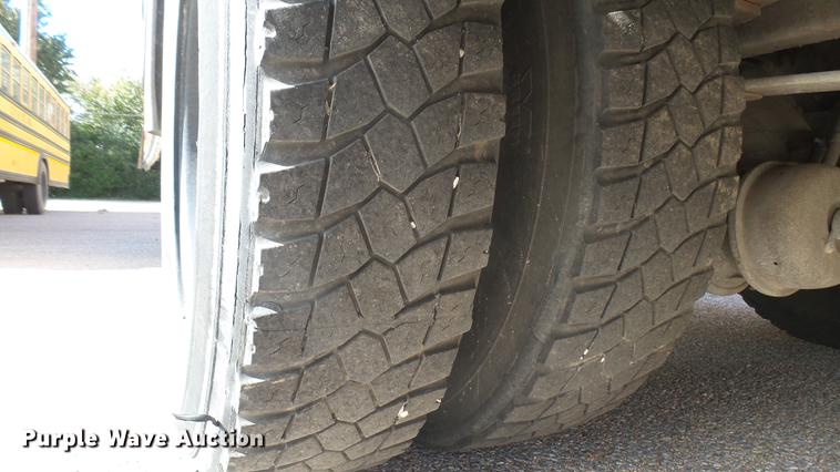 image for item DC1844 1998 Blue Bird TC2000 school bus