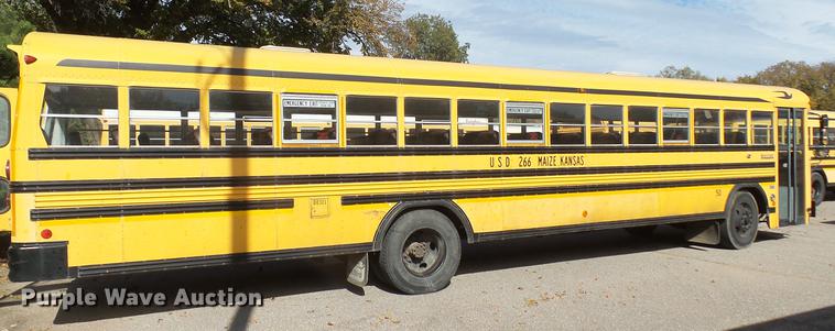 image for item DC1845 2000 Blue Bird TC2000 school bus