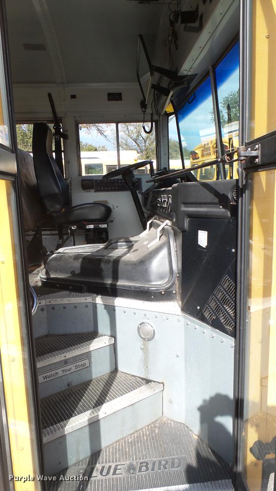 image for item DC1845 2000 Blue Bird TC2000 school bus