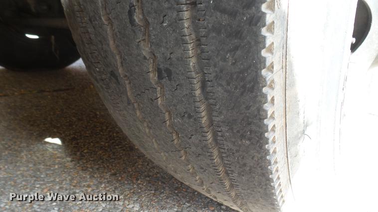 image for item DC1845 2000 Blue Bird TC2000 school bus