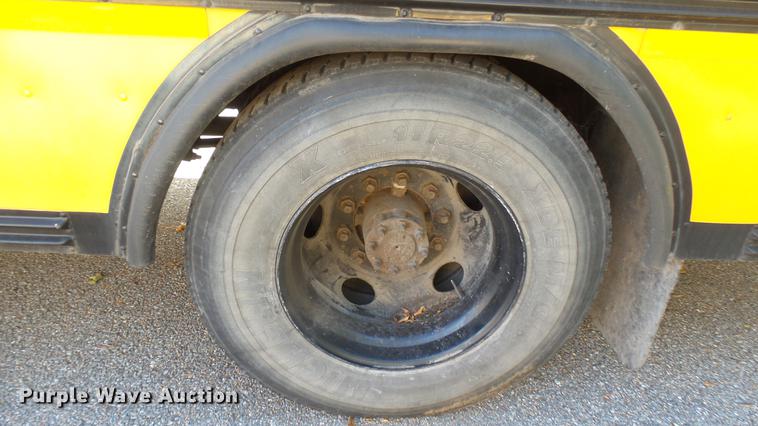 image for item DC1845 2000 Blue Bird TC2000 school bus