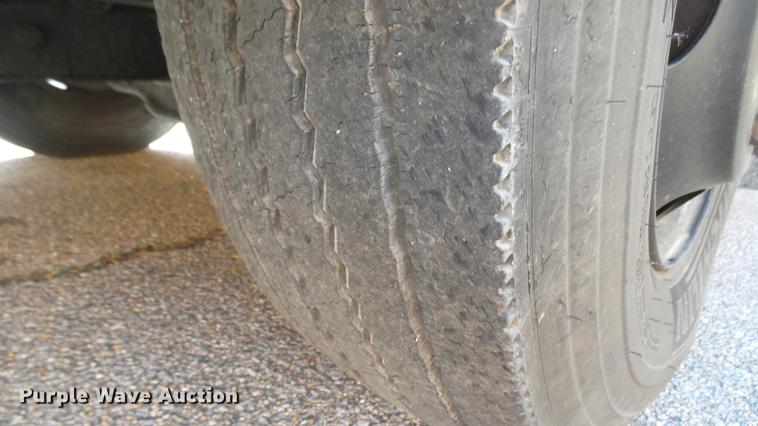 image for item DC1845 2000 Blue Bird TC2000 school bus