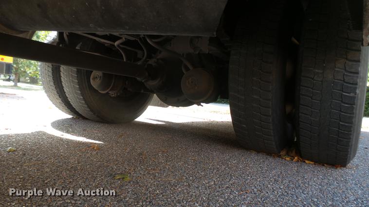 image for item DC1845 2000 Blue Bird TC2000 school bus