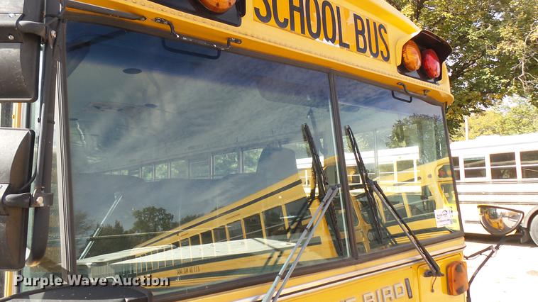image for item DC1845 2000 Blue Bird TC2000 school bus