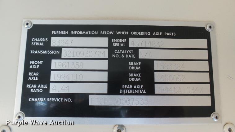 image for item DC1846 1999 Blue Bird TC2000 school bus