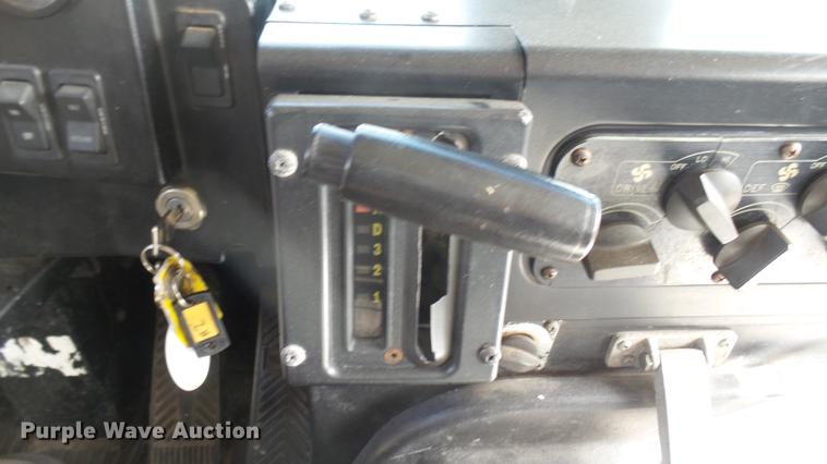 image for item DC1846 1999 Blue Bird TC2000 school bus