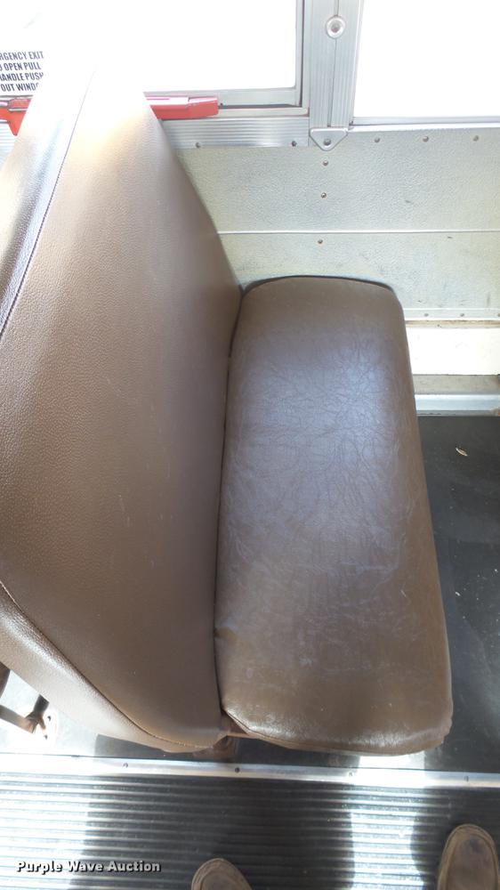 image for item DC1846 1999 Blue Bird TC2000 school bus