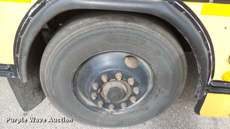 image for item DC1846 1999 Blue Bird TC2000 school bus