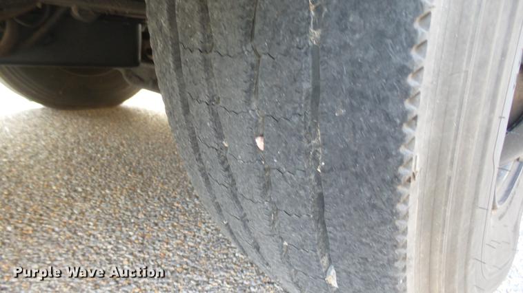 image for item DC1846 1999 Blue Bird TC2000 school bus