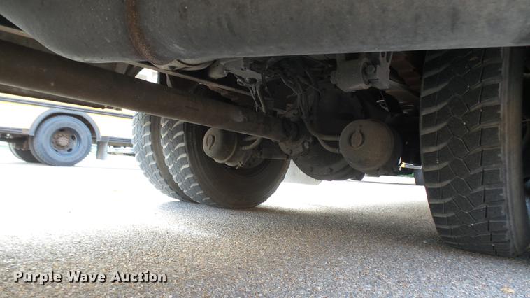 image for item DC1846 1999 Blue Bird TC2000 school bus