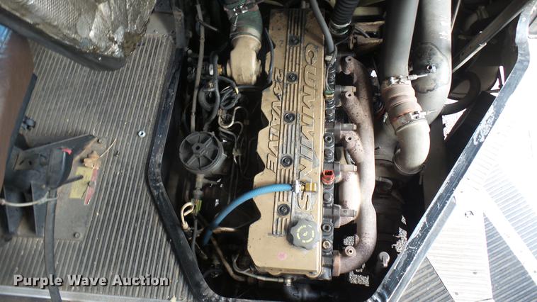 image for item DC1847 2000 Blue Bird TC2000 school bus