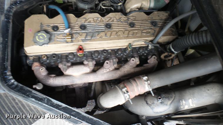 image for item DC1847 2000 Blue Bird TC2000 school bus