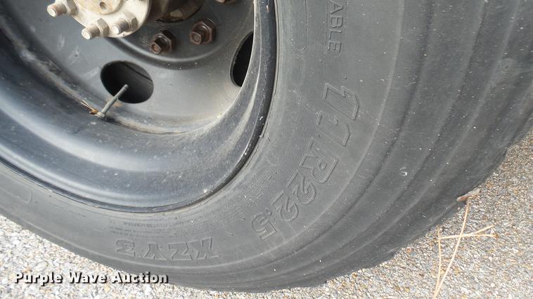 image for item DC1847 2000 Blue Bird TC2000 school bus