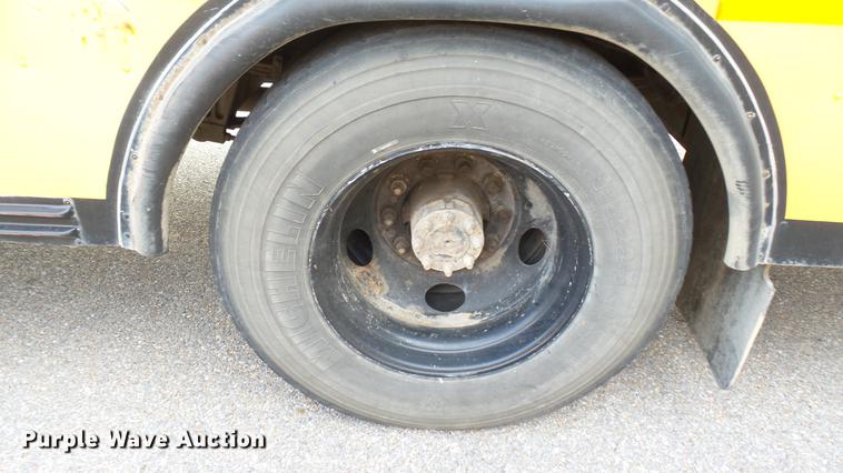 image for item DC1847 2000 Blue Bird TC2000 school bus