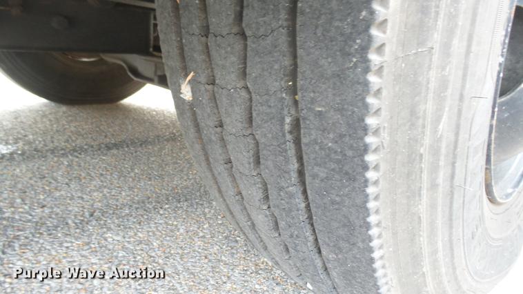 image for item DC1847 2000 Blue Bird TC2000 school bus