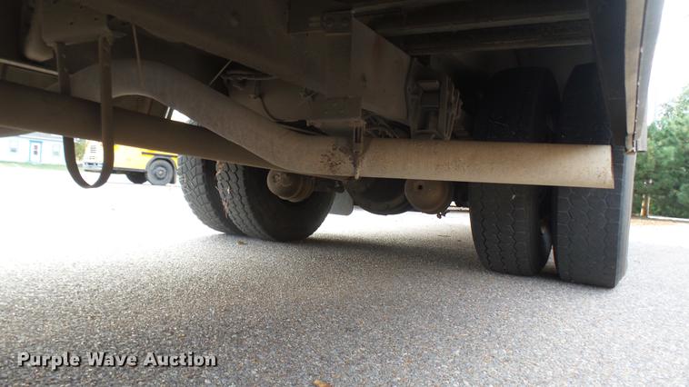 image for item DC1847 2000 Blue Bird TC2000 school bus