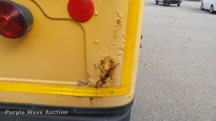 image for item DC1847 2000 Blue Bird TC2000 school bus