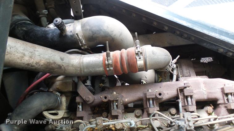 image for item DC1848 1998 Blue Bird TC2000 school bus