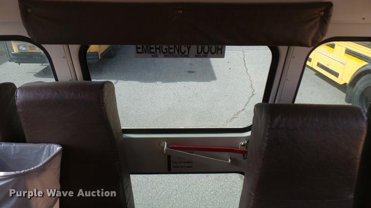 image for item DC1848 1998 Blue Bird TC2000 school bus