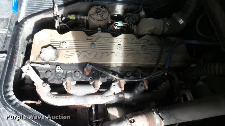 image for item DC1849 1999 Blue Bird TC2000 school bus