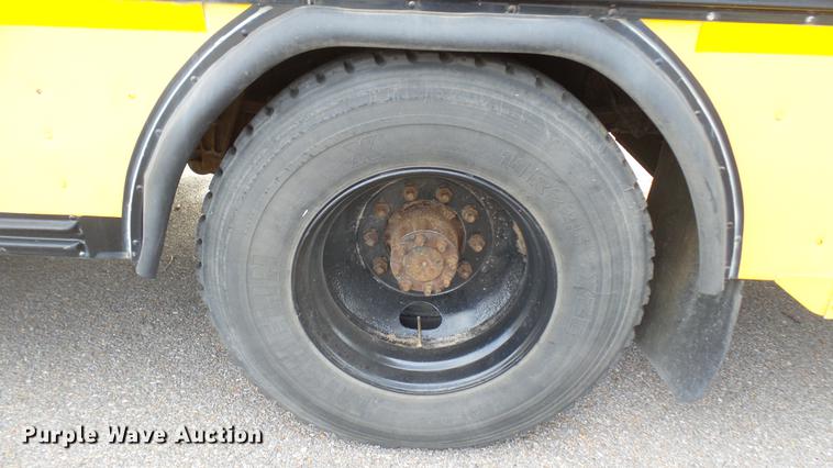 image for item DC1849 1999 Blue Bird TC2000 school bus