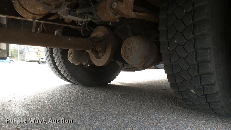 image for item DC1849 1999 Blue Bird TC2000 school bus