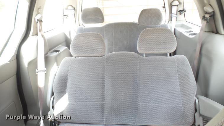 image for item DC1850 2001 Ford Windstar van