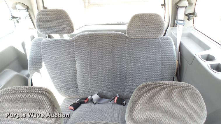 image for item DC1850 2001 Ford Windstar van