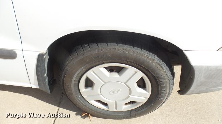 image for item DC1850 2001 Ford Windstar van