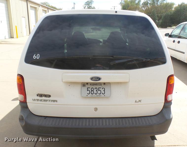 image for item DC1851 2002 Ford Windstar van