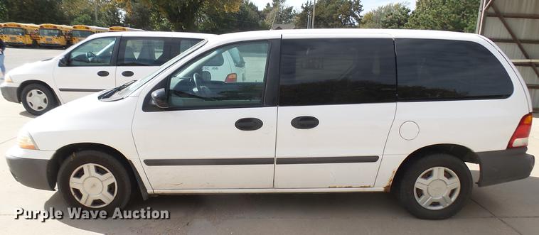 image for item DC1851 2002 Ford Windstar van
