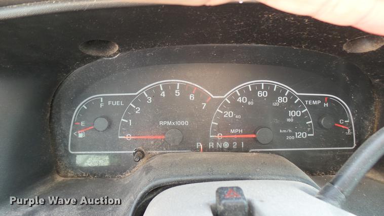 image for item DC1851 2002 Ford Windstar van