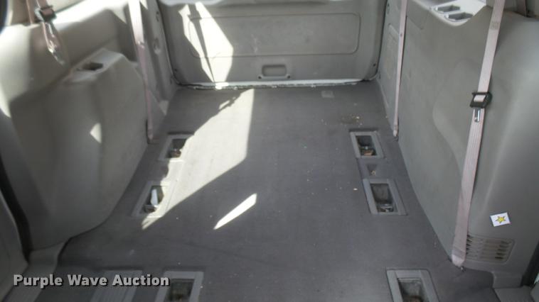 image for item DC1851 2002 Ford Windstar van