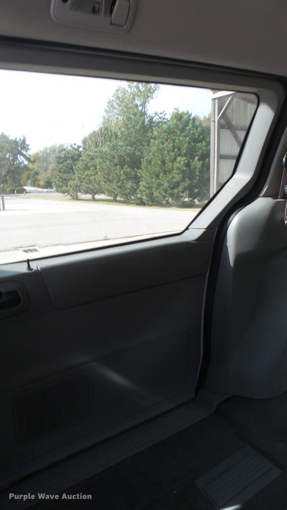 image for item DC1851 2002 Ford Windstar van