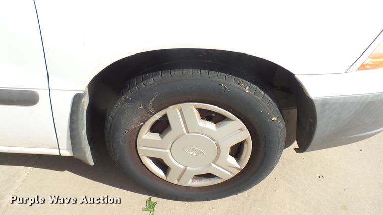 image for item DC1851 2002 Ford Windstar van