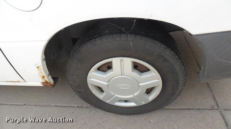 image for item DC1851 2002 Ford Windstar van