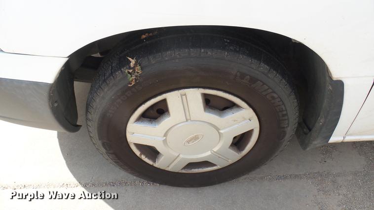 image for item DC1851 2002 Ford Windstar van
