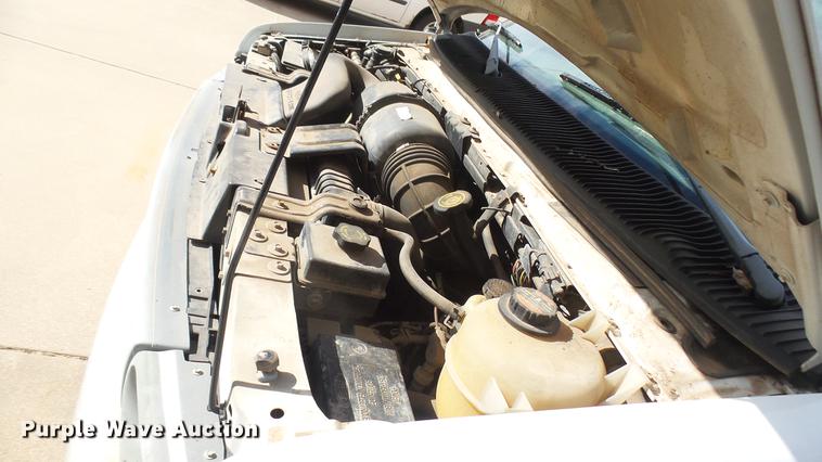 image for item DC1852 1998 Ford Club Wagon XL van