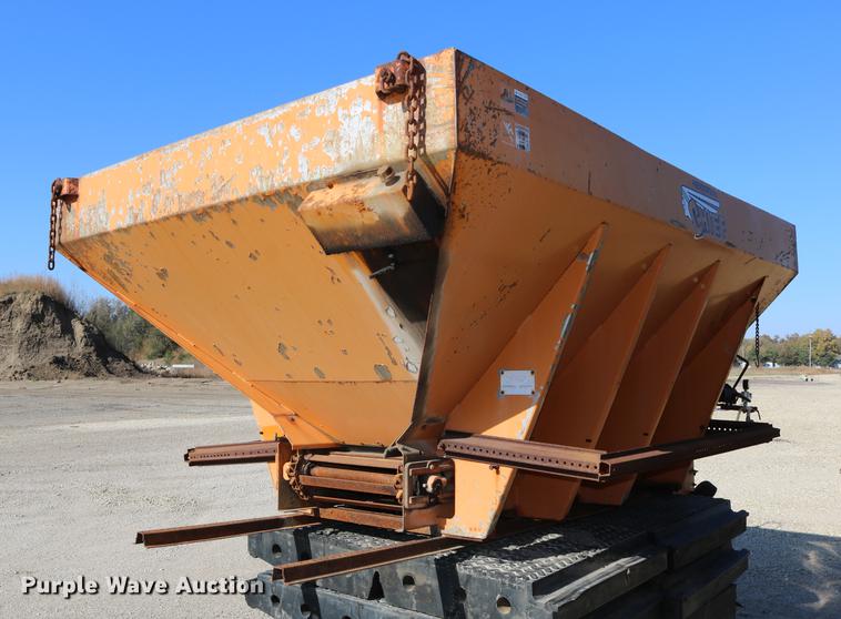 image for item DC3721 Henderson Chief FSHSSM7/9 stainless steel spreader