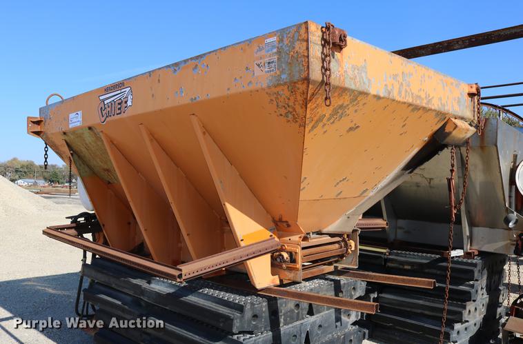 image for item DC3721 Henderson Chief FSHSSM7/9 stainless steel spreader