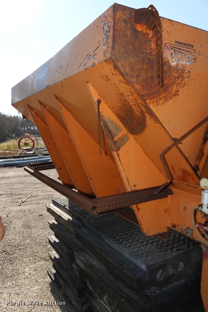 image for item DC3721 Henderson Chief FSHSSM7/9 stainless steel spreader