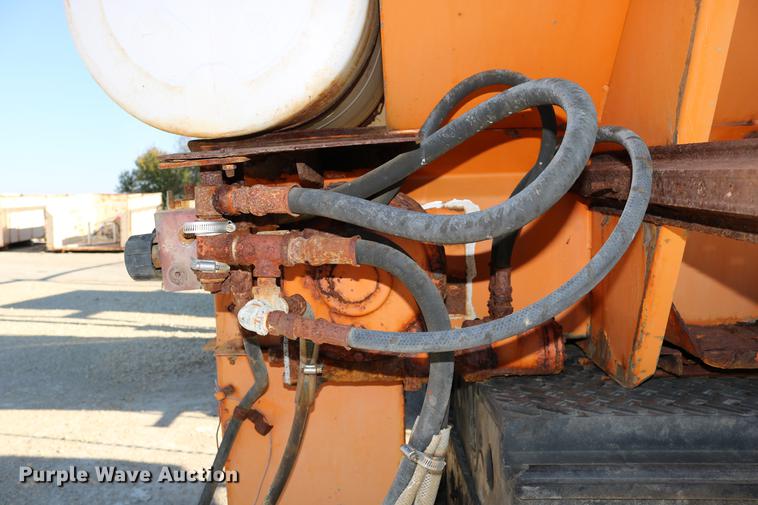 image for item DC3721 Henderson Chief FSHSSM7/9 stainless steel spreader